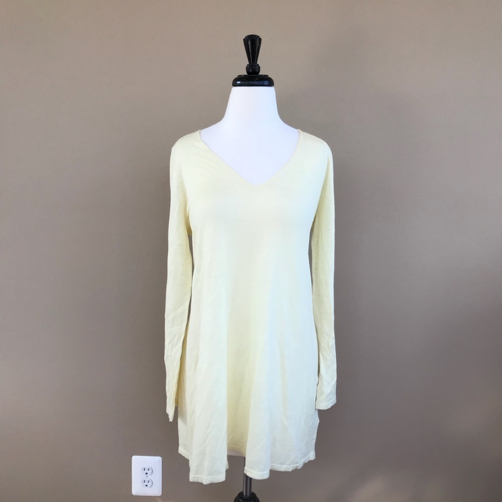 • Eileen Fisher • V Neck Swing Tunic Light Yellow
